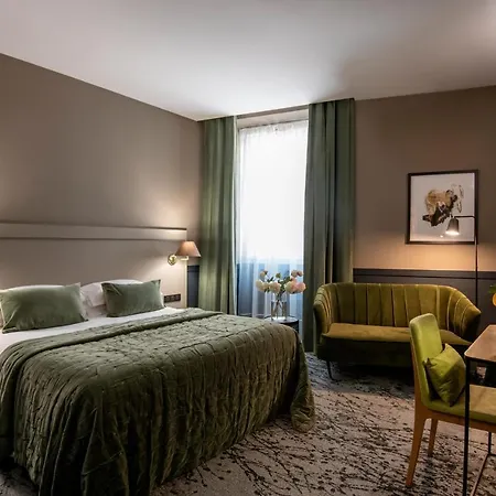 Western Cosy Szálloda