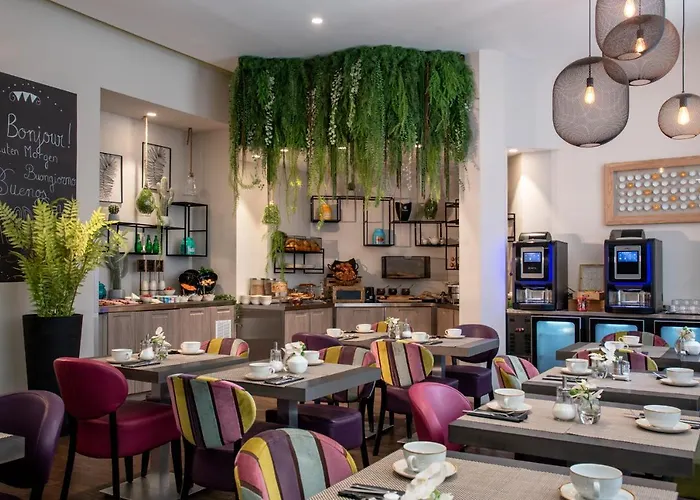 Western Cosy Hotel Nice