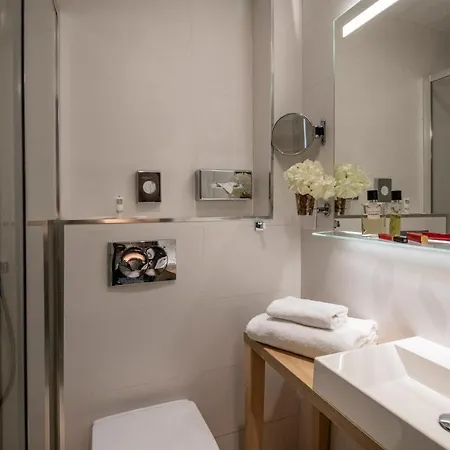 Western Cosy 4*