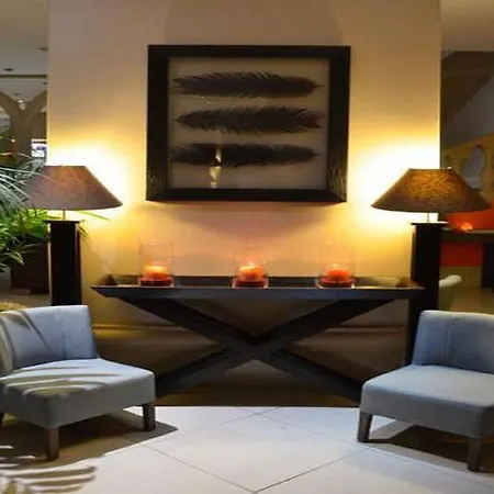 Western Cosy Hotell 4*