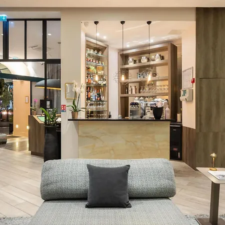 Western Cosy Hotell Nice