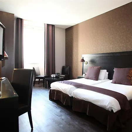 Western Cosy Hotell 4*