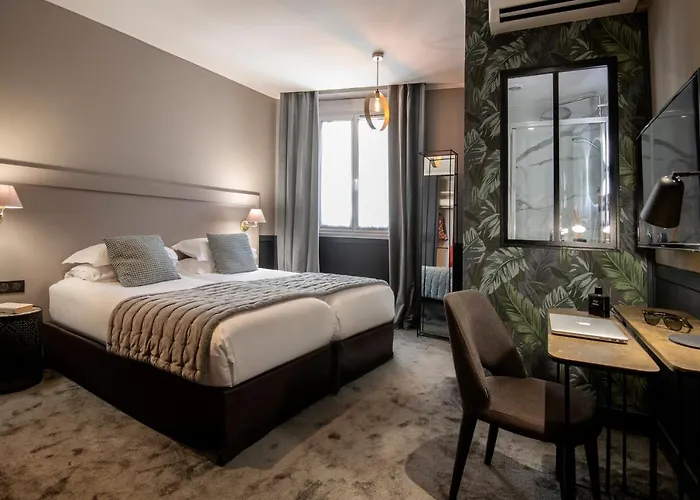 Western Cosy Hotel 4*