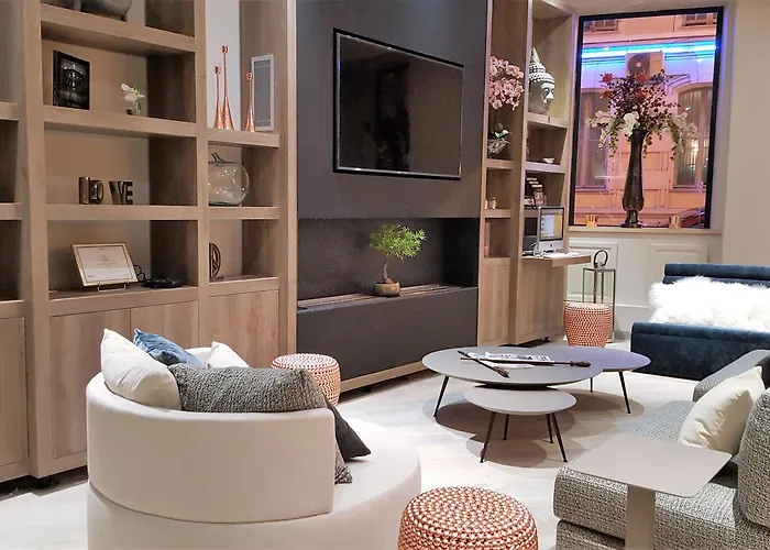 Western Cosy Hotel Nice