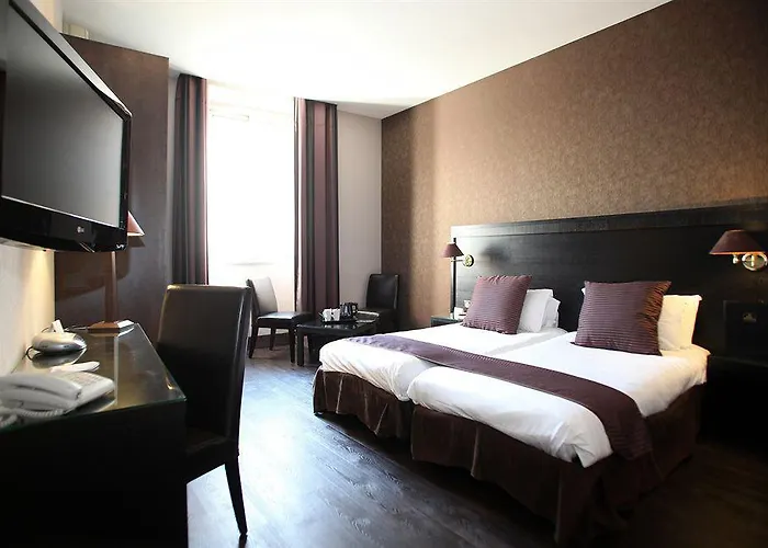 Western Cosy Hotel 4*