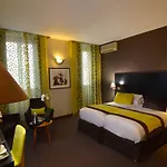 Western Cosy Отель