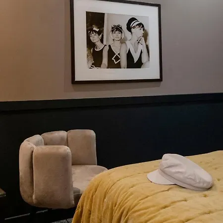 Western Cosy 4*